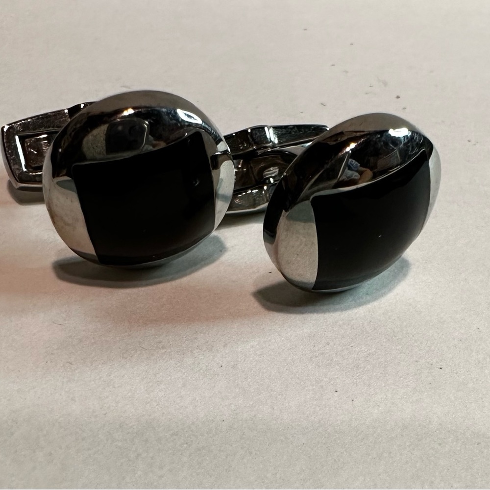 Black onyx cuff links